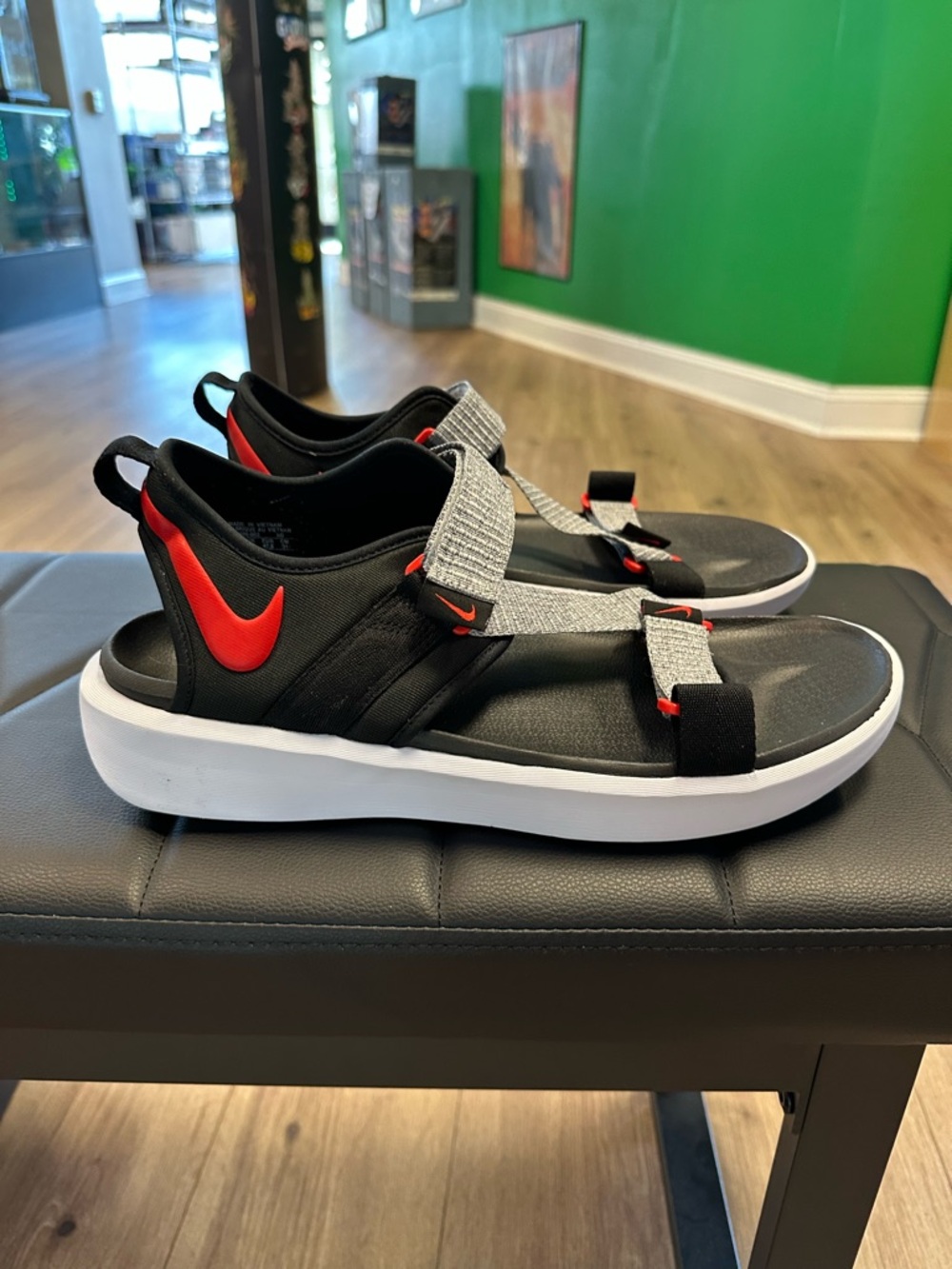 Nike vista sandal